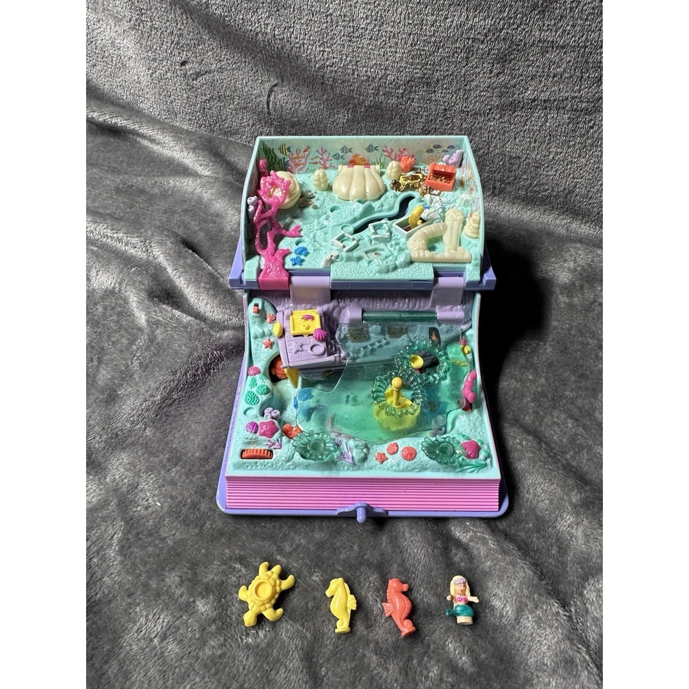 Polly Pocket Sparkling Mermaid Adventure 1995 Book With Figures. LIGHTS UP!